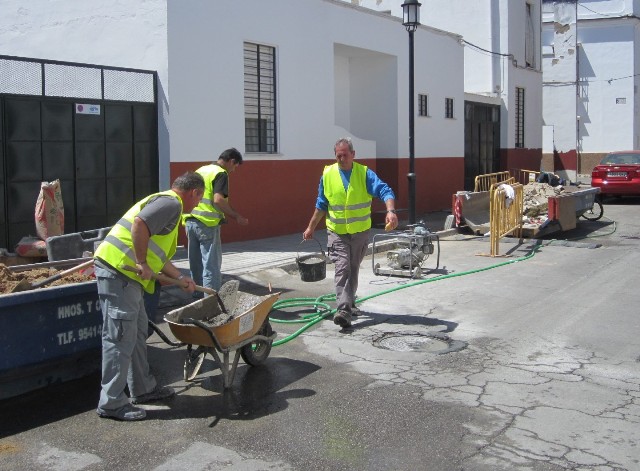 Más de 6.200 trabajadores salen del ERTE en Andalucía