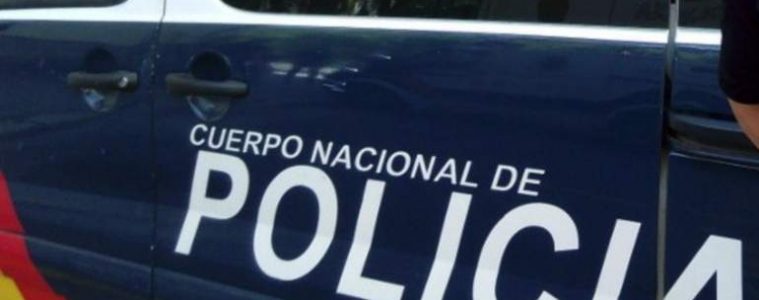 Detenido por dejar a su hija de cuatro años en el coche para irse de copas en Montequinto