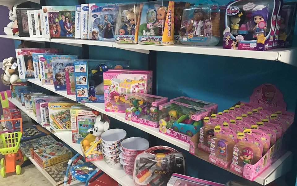 Ningún niño sin juguetes en Guillena, Las Pajanosas y Torre de la Reina