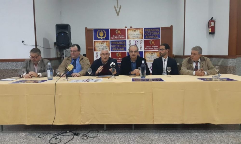 El bordador sevillano Grande de León, Premio Victoria