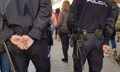 Detenido en Sevilla por extorsionar y amenazar con una pistola a varias personas