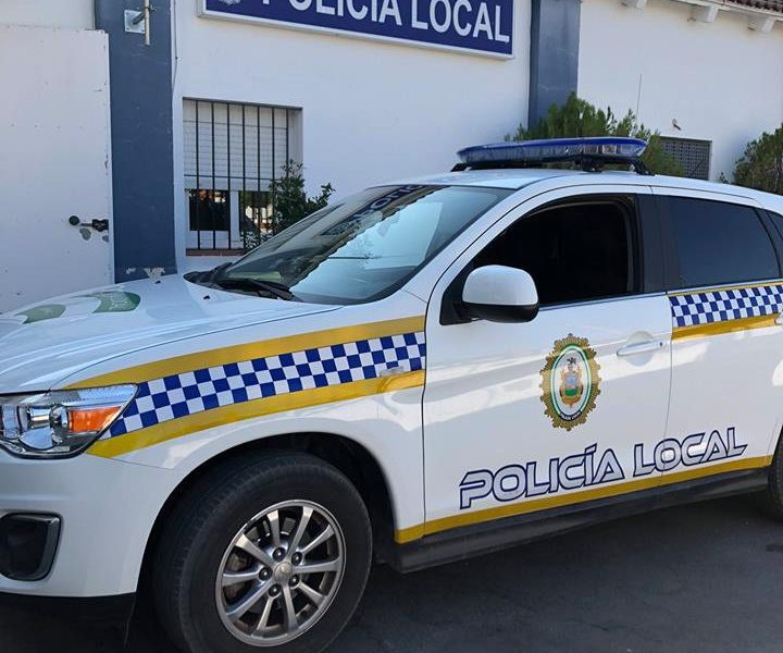 La Policía Local de Arahal detiene a un vecino de la localidad por agredir a su pareja