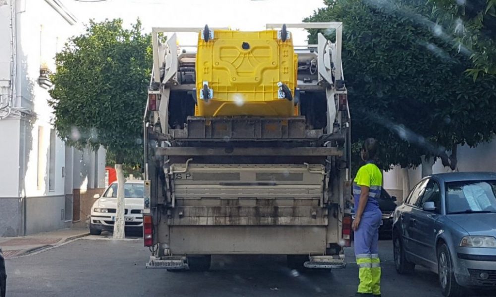 Más de cien familias se benefician de la reducción de tasas de la recogida de basuras