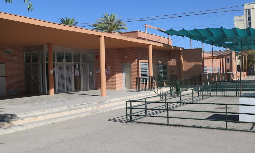 Herrera celebra en los centros educativos la campaña contra la violencia de género