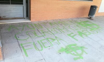 Aparecen pintadas contra el Ayuntamiento de Morón para que no se realice un debate sobre la libertad de expresión