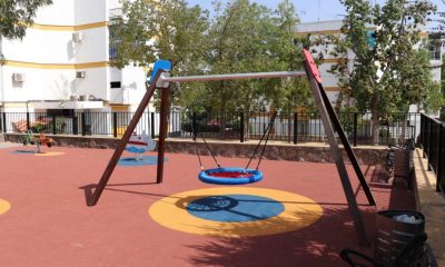 El Ayuntamiento de Arahal instala los primeros columpios inclusivos en tres parques