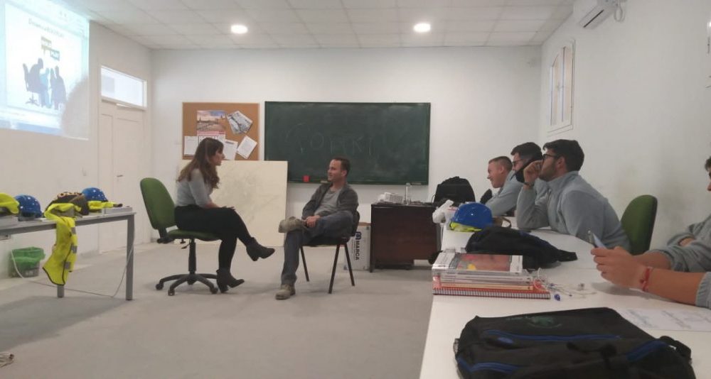 Alumnado de Escuela Taller de Arahal participa en dos sesiones organizadas por la Cooperativa Andaluza de Trabajo Social