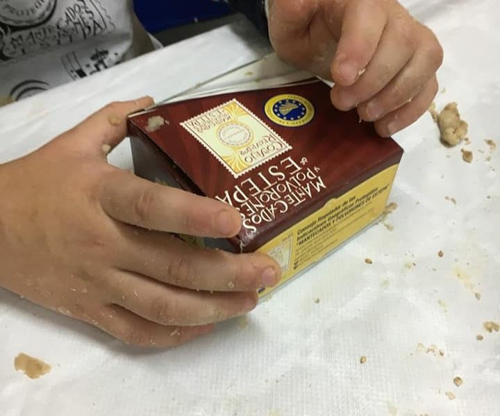 El taller de elaboración de mantecados de Estepa llega a Málaga