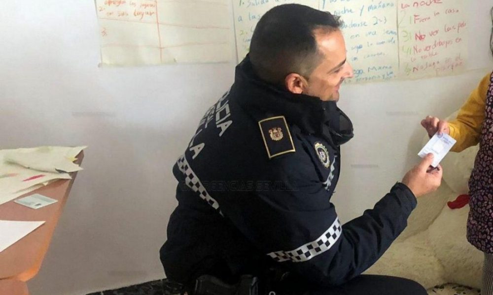 Policía Local de Sevilla investiga un posible caso de abandono de menores