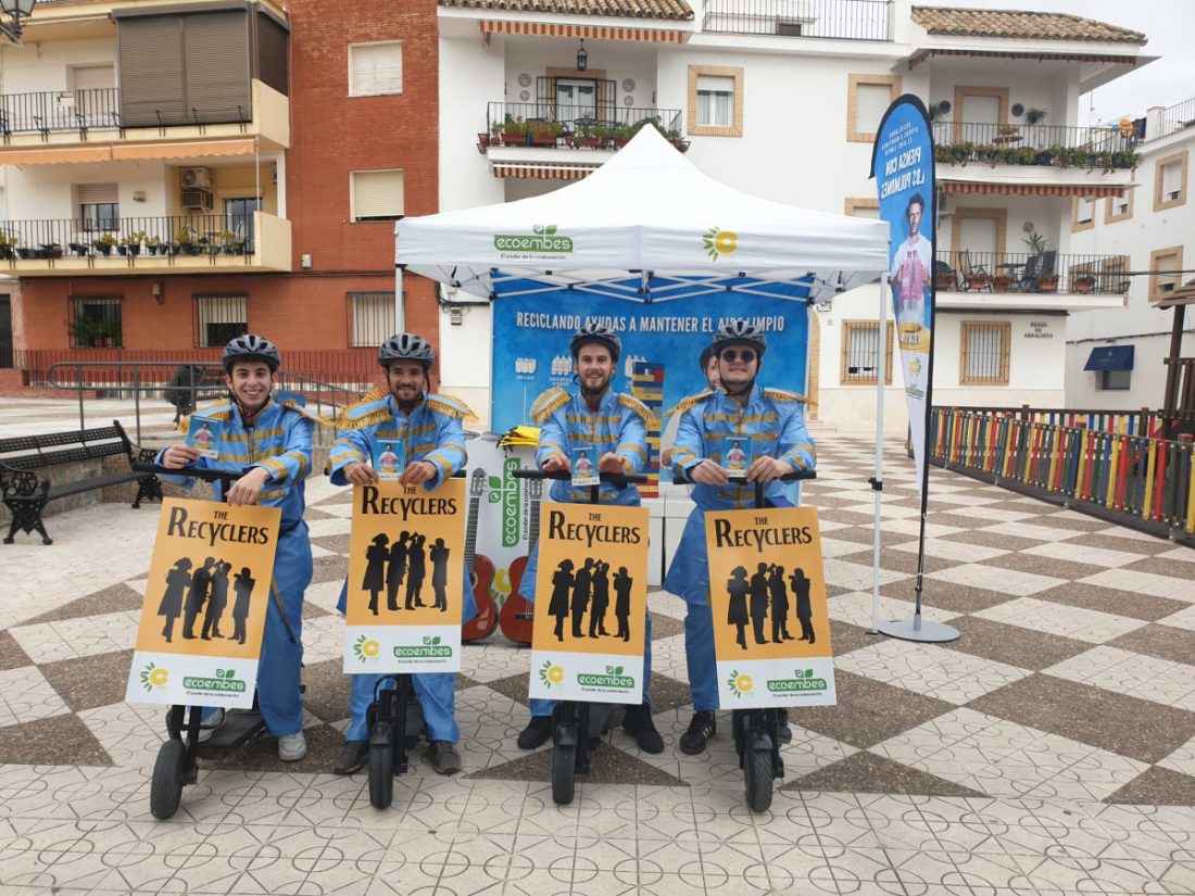 Paradas, segundo pueblo de la Campiña que recibe el mensaje del comando "The Recyclers"