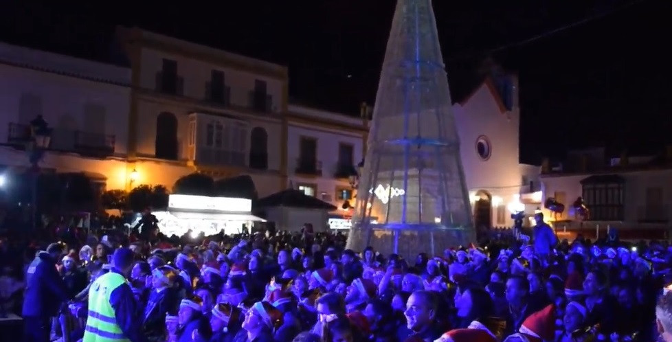 El año nuevo llega a Marchena cuatro días antes en una cita con fin solidario