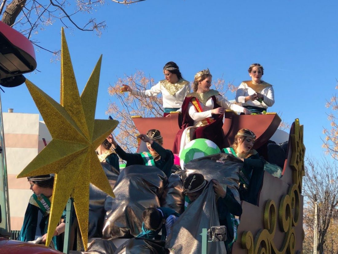 Llega el día de la ilusión en Arahal con la salida de la Cabalgata de Reyes Magos