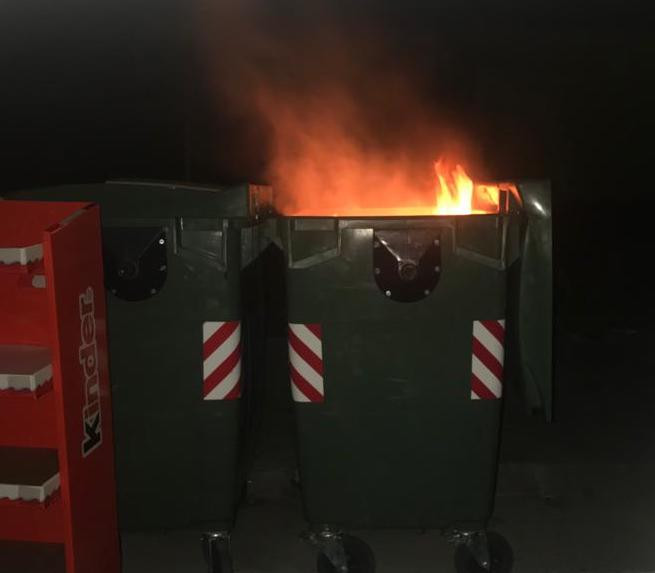 Incendio contenedor