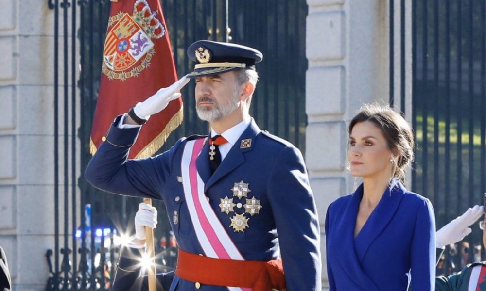 Los Reyes visitan Écija para entregar a SAFA el premio de mejor escuela