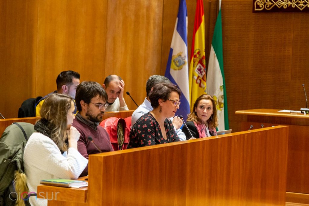 Intenso debate en la subida de las tres tasas de servicios municipales planteadas en Arahal