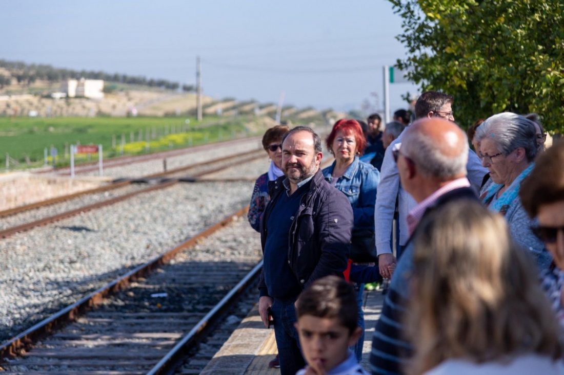 El PP pide en Arahal que el Consorcio de Transporte Metropolitano incorpore tarifas y descuentos en el billete de tren 