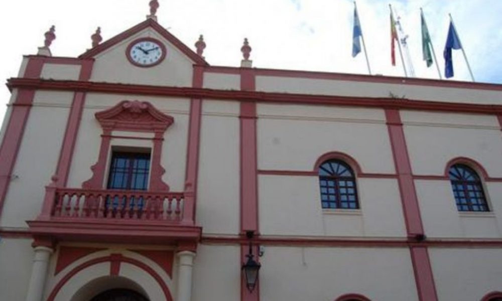 El Gobierno municipal simplifica y agiliza los trámites para la apertura de negocios en Alcalá