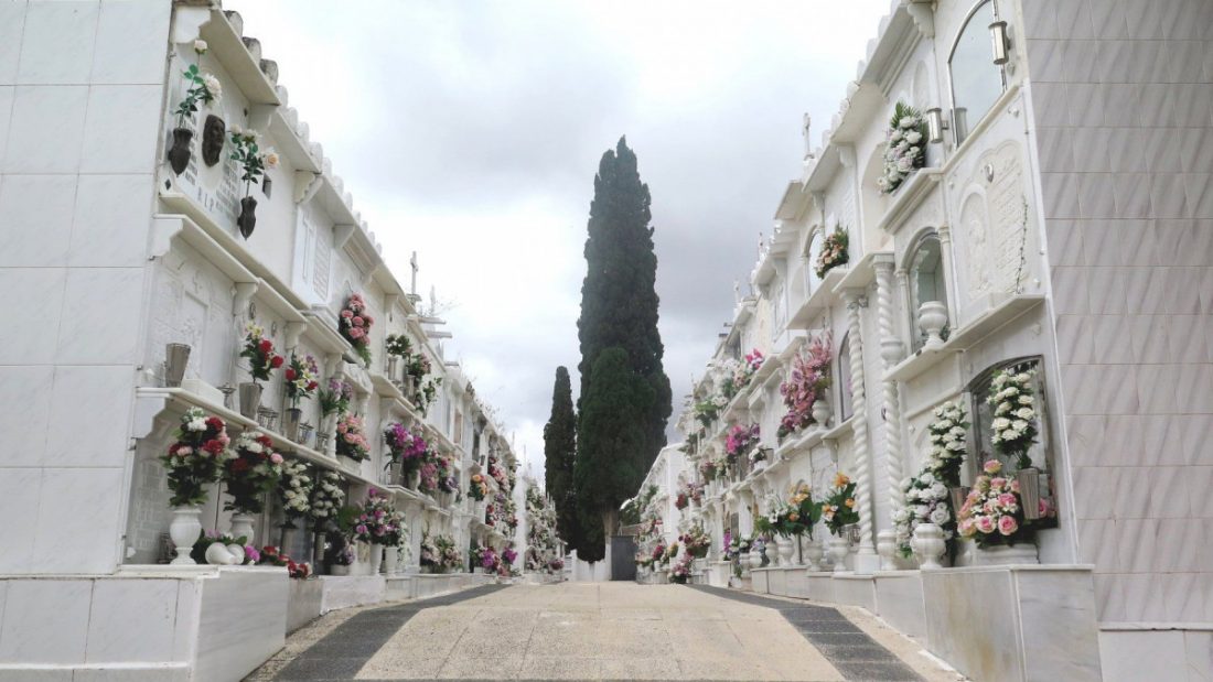 Herrera abre el cementerio en respuesta a la petición de los vecinos