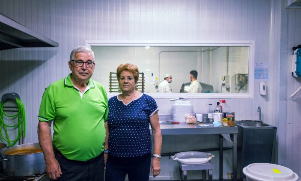 Los Artesanos de Arahal, casi tres décadas innovando en postres y comida para llevar