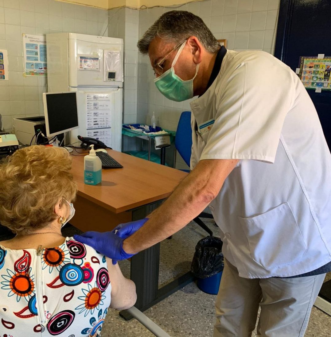 Se inicia la campaña de vacunaciones para meningitis y neumonía en atención primaria de Dos Hermanas