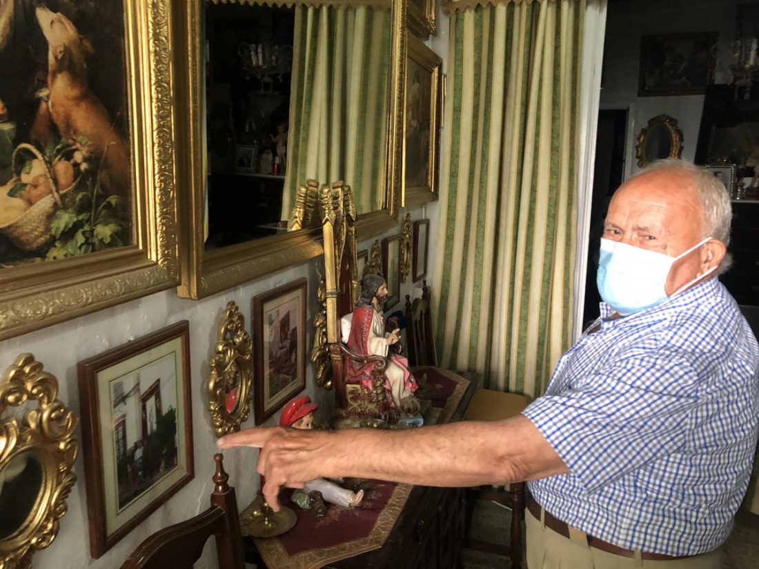 El marchenero José Giraldo, "Joselito", 50 años montando el mejor altar de Corpus Christi de la calle Carrera