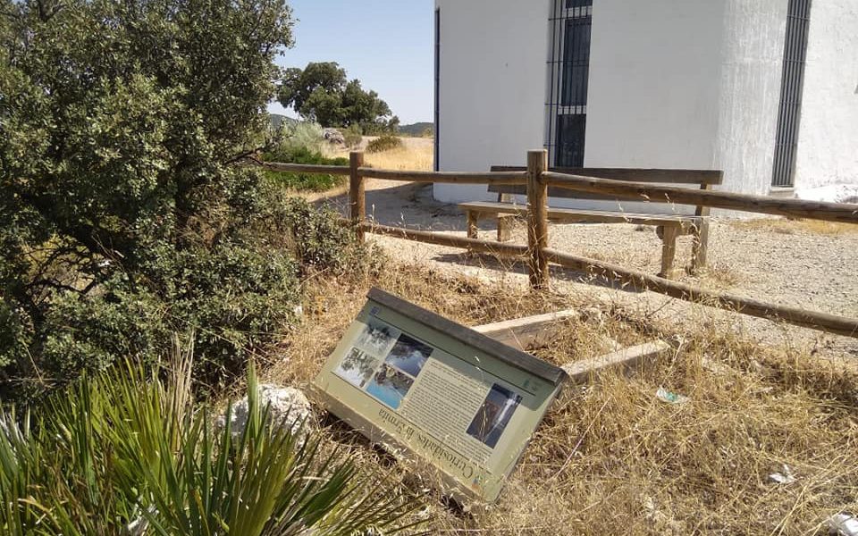 Denuncias actos vandálicos en la Ermita de Pruna