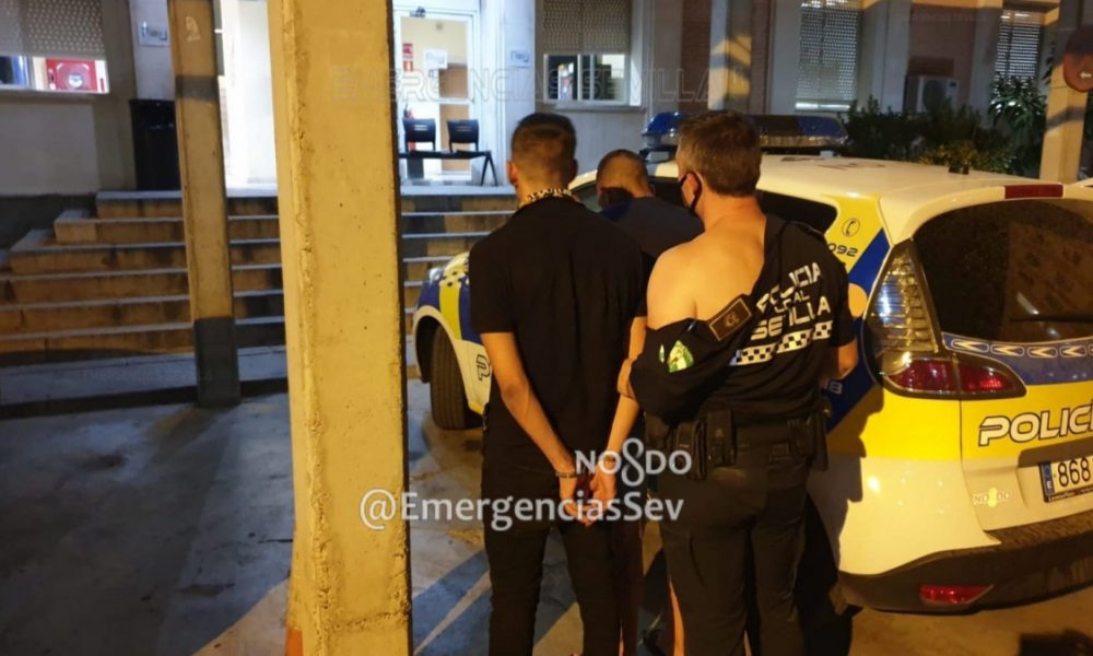 policia detenido