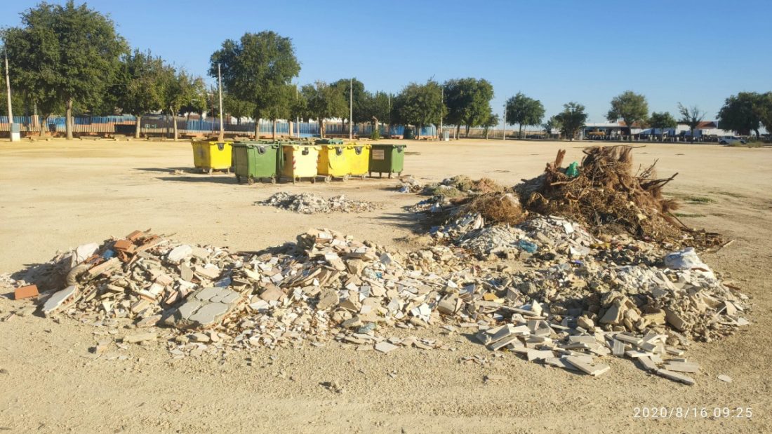 Anuncian la instalación de cámaras en varios puntos de Arahal para evitar la mala utilización de contenedores de basura