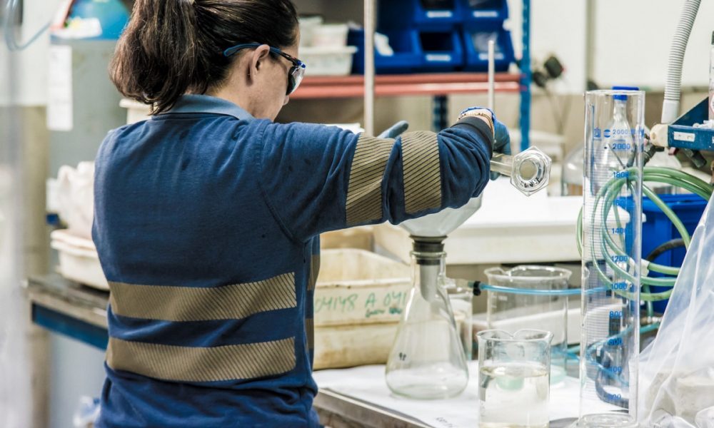 Cobre Las Cruces investiga una nueva tecnología sostenible en su yacimiento