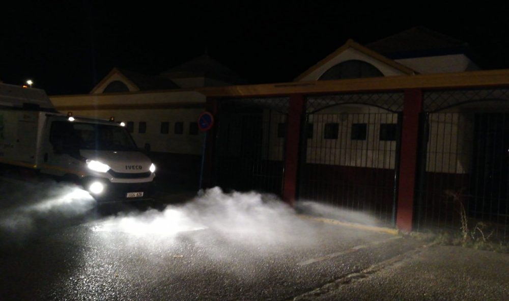 El Ayuntamiento de Arahal comienza de nuevo a desinfectar la vía y zonas públicas