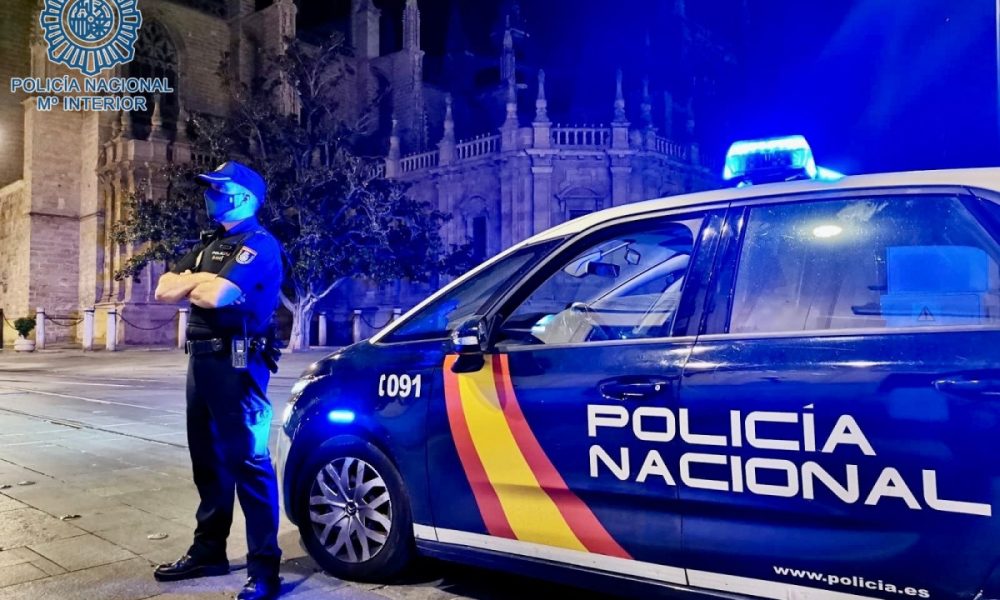 La Policía detiene en Sevilla a los autores de dos disparos a un kiosquero