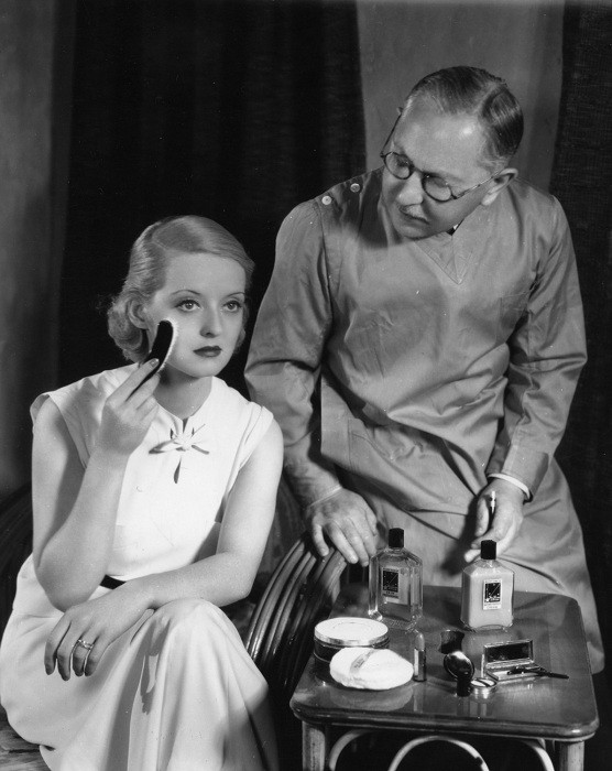 Una vida inventando: Max Factor y la historia del maquillaje