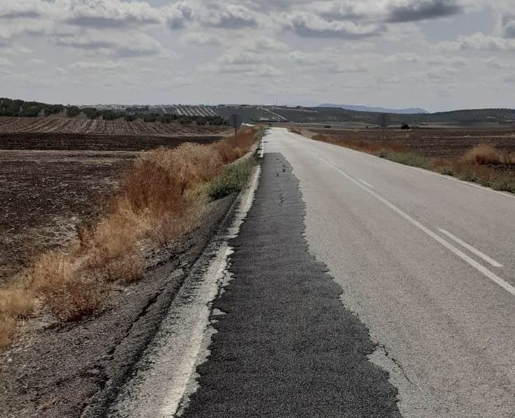 Paradas solicita a Diputación el arreglo de dos carreteras importantes para el pueblo