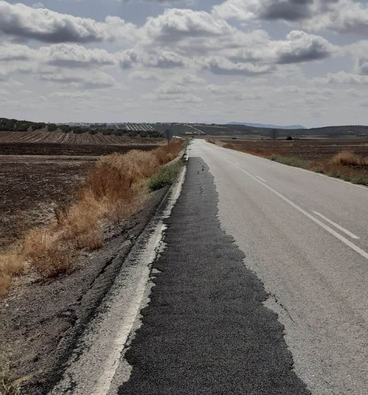 Paradas solicita a Diputación el arreglo de dos carreteras importantes para el pueblo