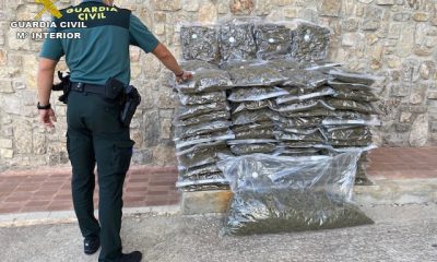 Detenido en Lebrija cuando vendía dosis de marihuana y hachís en su moto