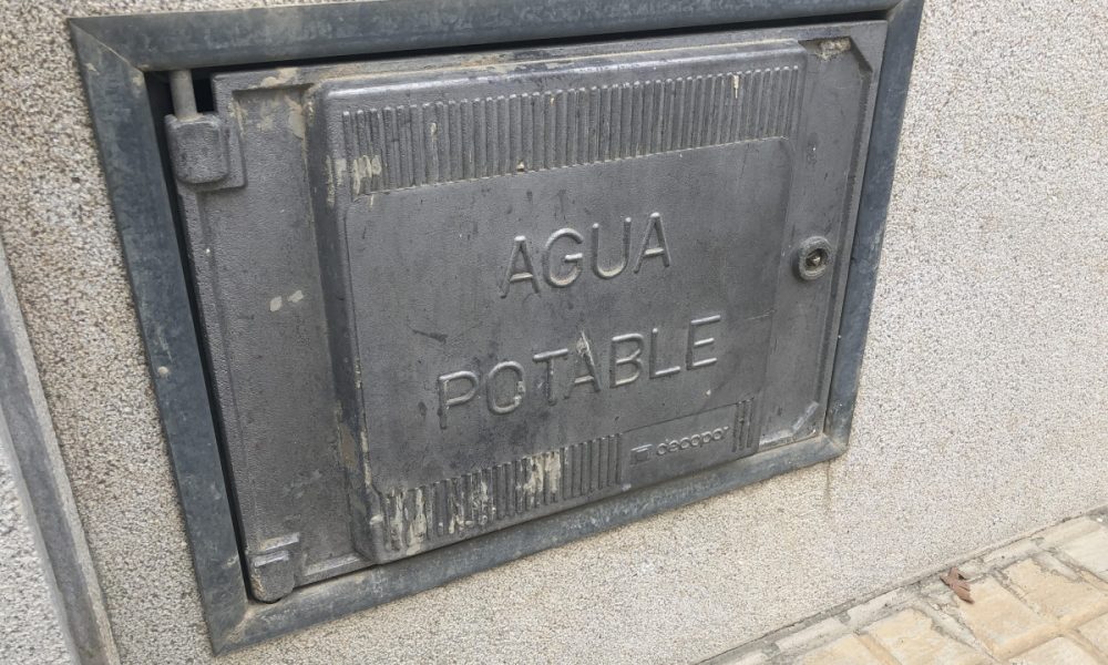 Campaña de renovación de contadores de ARE CIAR en Arahal