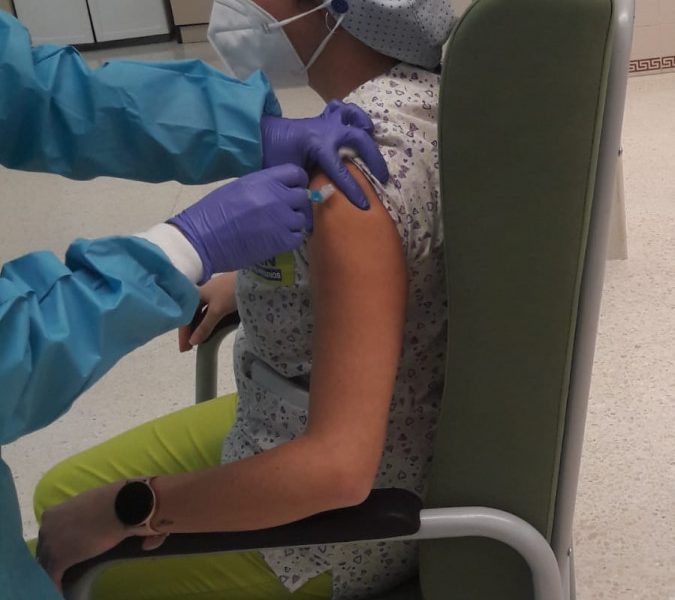 Andalucía registra más de 2.000 contagios por tercer día consecutivo, y once muertes por covid