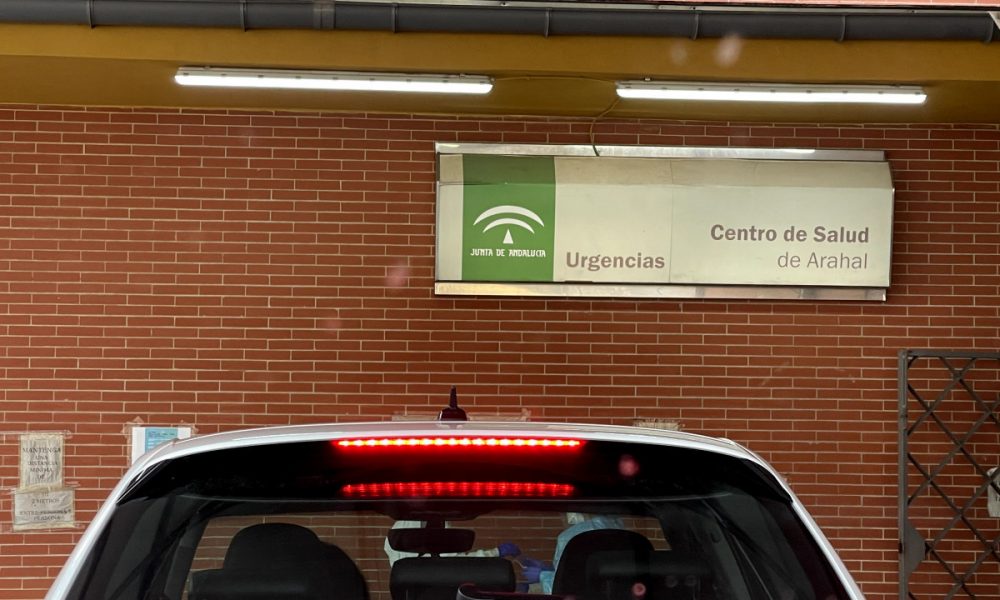 Arahal prepara el cierre de los establecimientos no esenciales al rozar los 1.500 casos