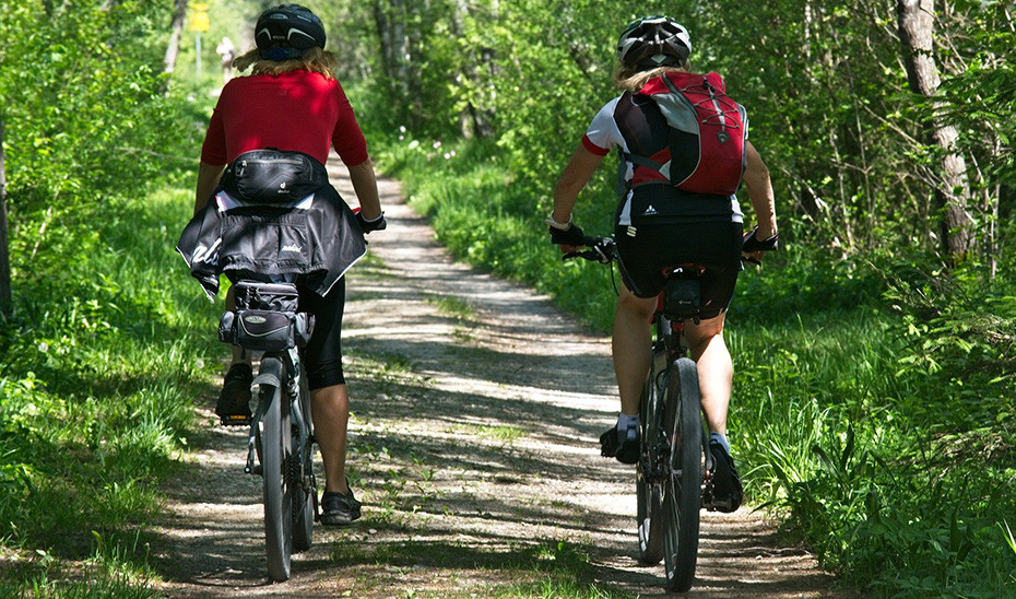 Una red de itinerarios ciclistas unirá las regiones del sur de España y Portugal