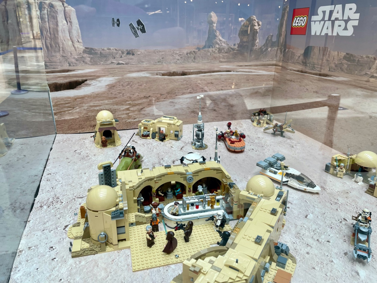 Lagoh celebra el Día Mundial de Star Wars con recreaciones cinematográficas de la zaga con figuras de LEGO