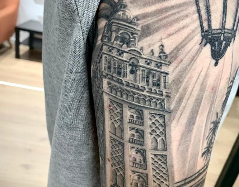 Tatuajes, dibujos en la piel que se suman a las líneas de vida