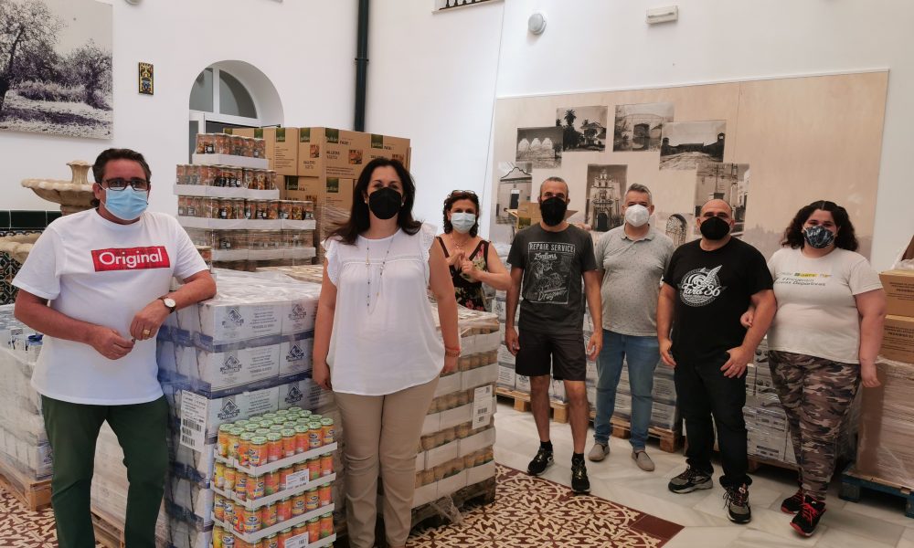 Un centenar de familias de Bormujos recibirán más de 8.500 kilos de alimentos