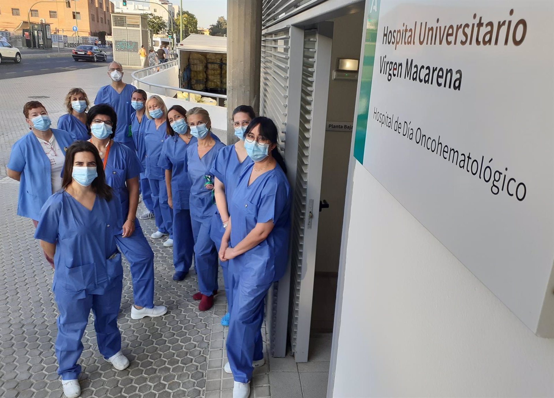 El Macarena consolida los talleres dirigidos a personas con cáncer 'Ponte guapa, te sentirás mejor'