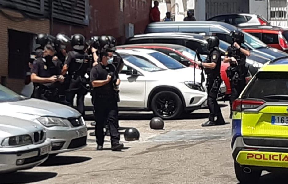 Detenido en San Juan de Aznalfarache por lanzar petardos haciendo ver que eran disparos