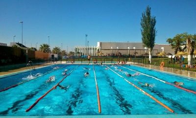 La campaña de natación en Arahal seguirá en el mes de septiembre
