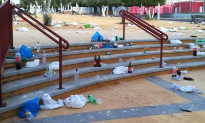 La "diversión nocturna" en Arahal convierte en basurero el recinto ferial