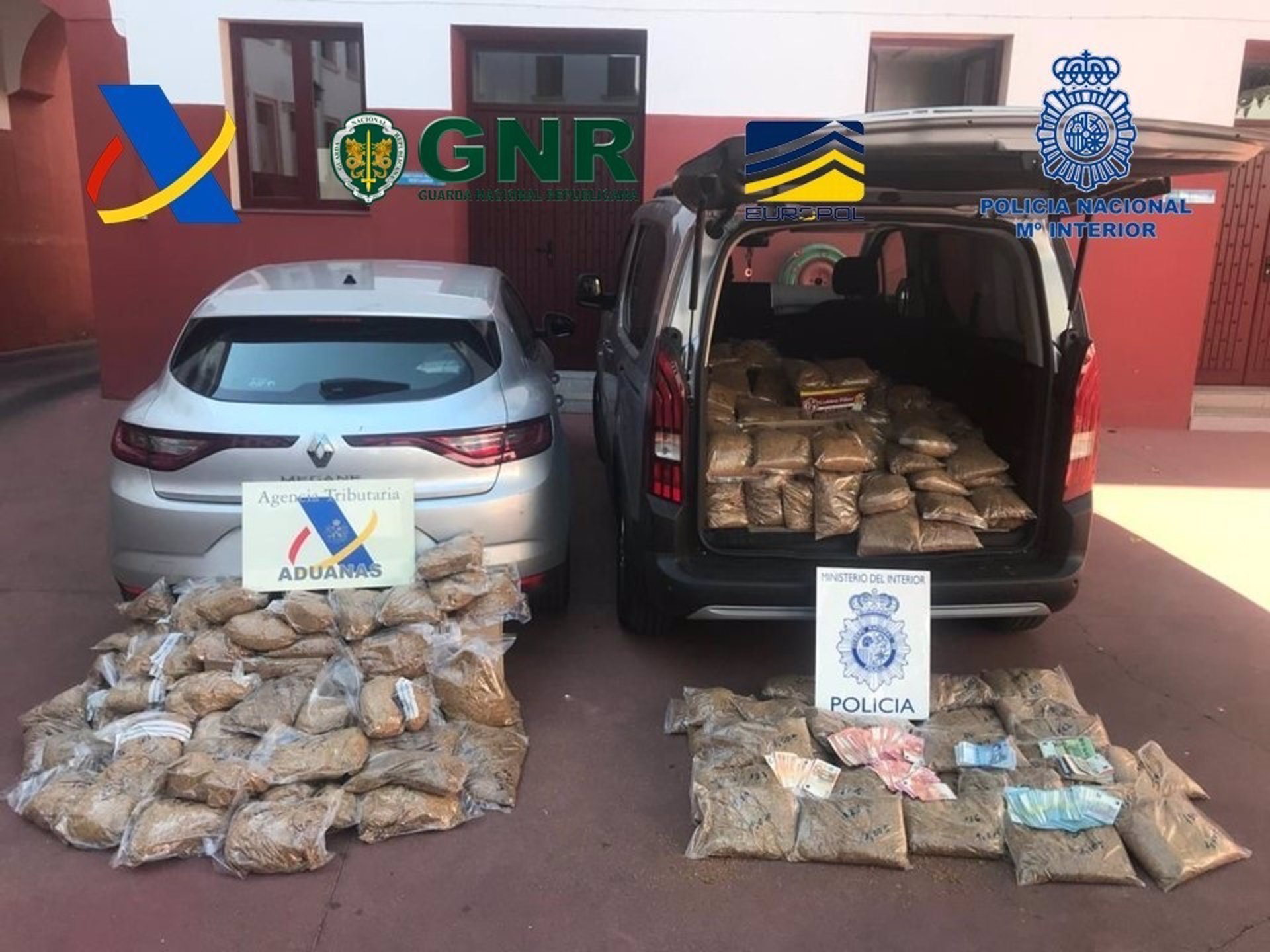 Desarticulan un clan internacional de contrabando de tabaco con fábricas en Montellano y Lebrija