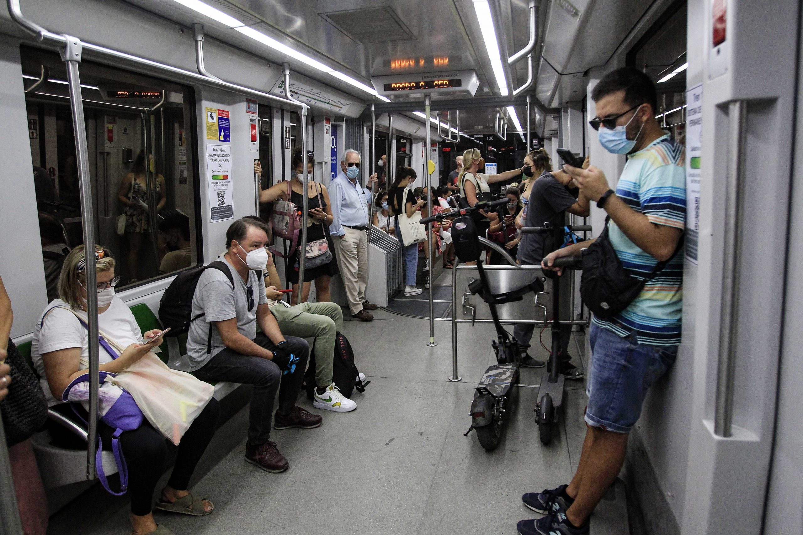 Metro de Sevilla desplaza un millón de usuarios en septiembre