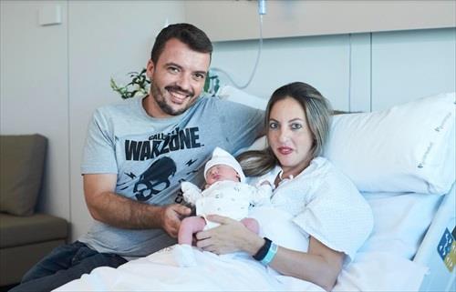 Carmen, la primera bebé que nace en el Hospital Materno-Infantil Quirónsalud