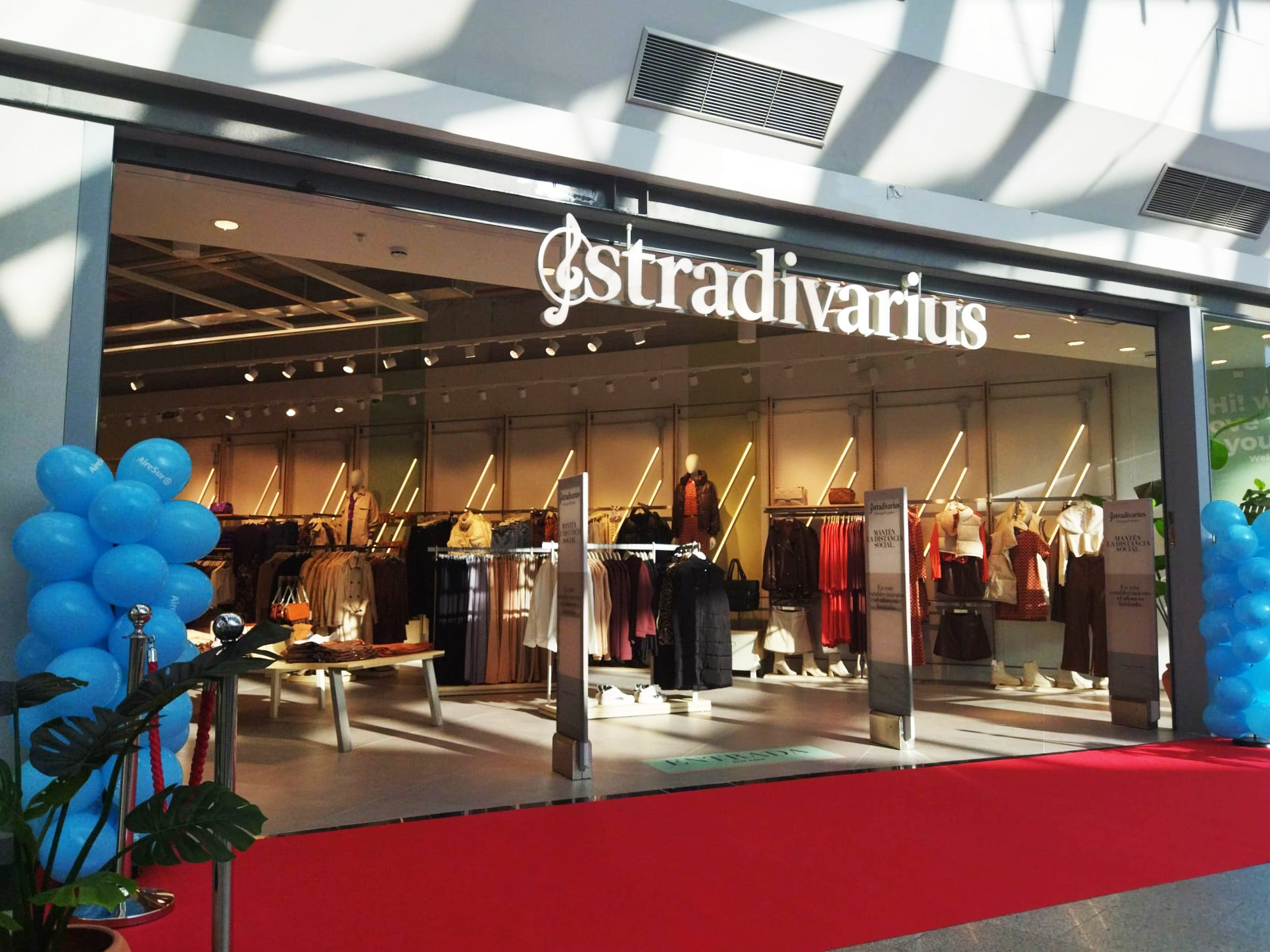 Stradivarius estrena nueva tienda en el Centro Comercial AireSur
